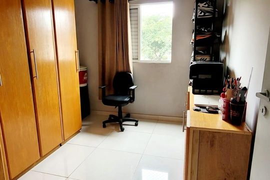 Quarto de apartamento à venda com 2 quartos, 49m² em Vila Guarará, Santo André