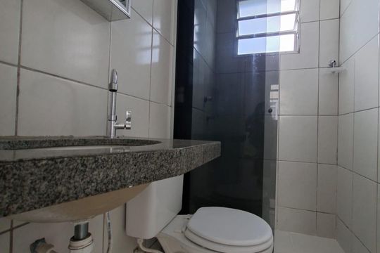 Banheiro de apartamento para alugar com 2 quartos, 95m² em Maria Virgínia, Belo Horizonte