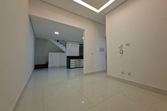 Casa à venda com 3 quartos, 105m² em Vila Rica, Lagoa Santa