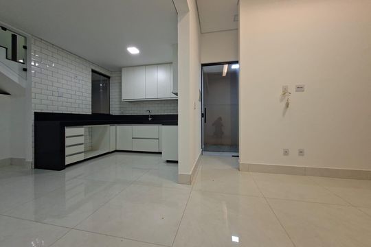 Sala de casa à venda com 3 quartos, 105m² em Vila Rica, Lagoa Santa