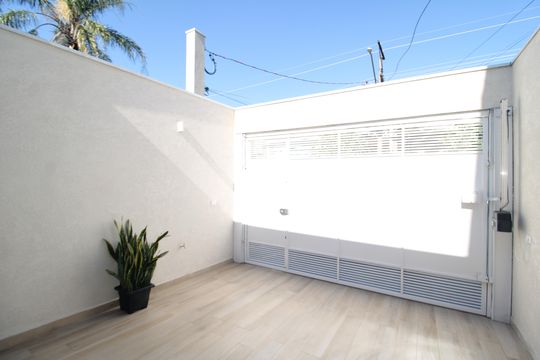Garagem de casa à venda com 6 quartos, 280m² em Jardim São Paulo, São Paulo