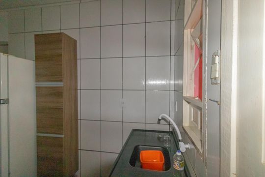Cozinha de casa à venda com 2 quartos, 100m² em Olaria, Canoas