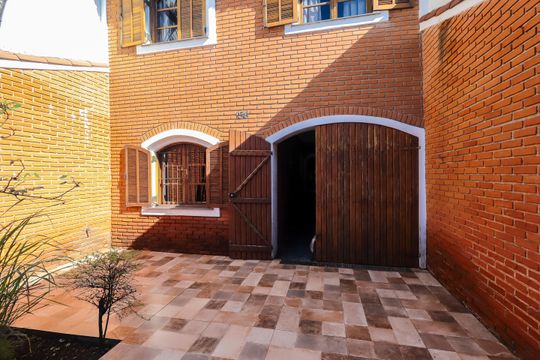 Garagem de casa à venda com 4 quartos, 170m² em Vila Jacuí, São Paulo