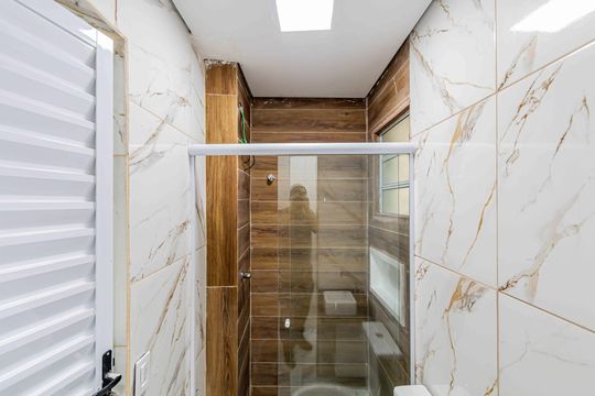 Banheiro de apartamento para alugar com 1 quarto, 30m² em Freguesia do Ó, São Paulo