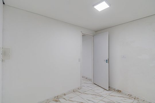 Quarto de apartamento para alugar com 1 quarto, 30m² em Freguesia do Ó, São Paulo