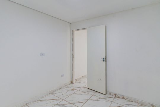 Quarto de apartamento para alugar com 1 quarto, 30m² em Freguesia do Ó, São Paulo