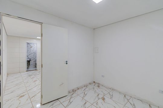 Quarto de apartamento para alugar com 1 quarto, 30m² em Freguesia do Ó, São Paulo