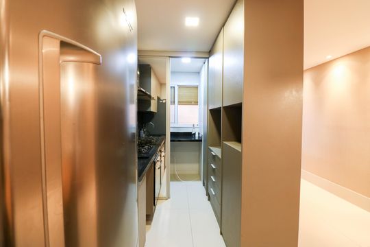 Cozinha de apartamento para alugar com 2 quartos, 66m² em Campo Belo, São Paulo