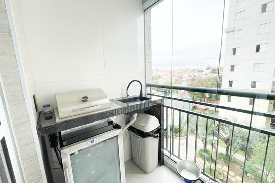 Varanda de apartamento à venda com 2 quartos, 52m² em Parque Maria Domitila, São Paulo