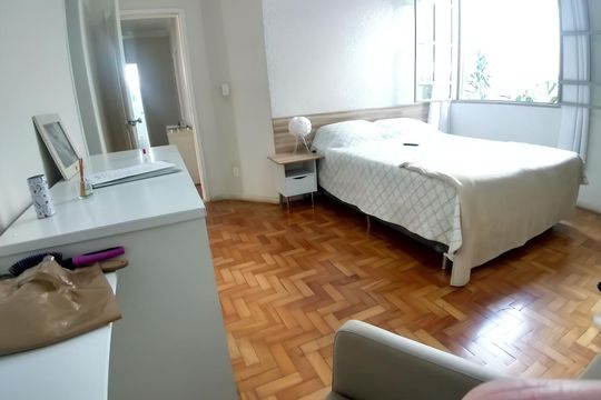 Quarto de casa à venda com 4 quartos, 385m² em São João Batista, Belo Horizonte