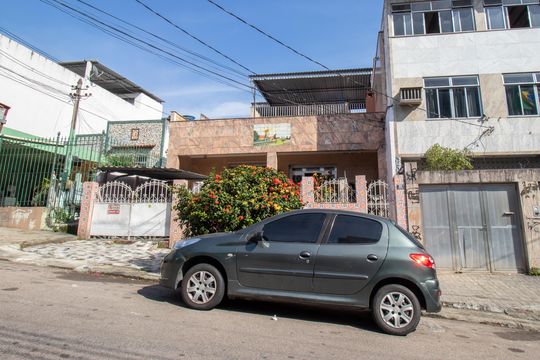 Fachada de apartamento para alugar com 1 quarto, 60m² em Irajá, Rio de Janeiro