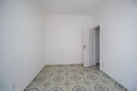 Quarto de apartamento para alugar com 1 quarto, 60m² em Irajá, Rio de Janeiro