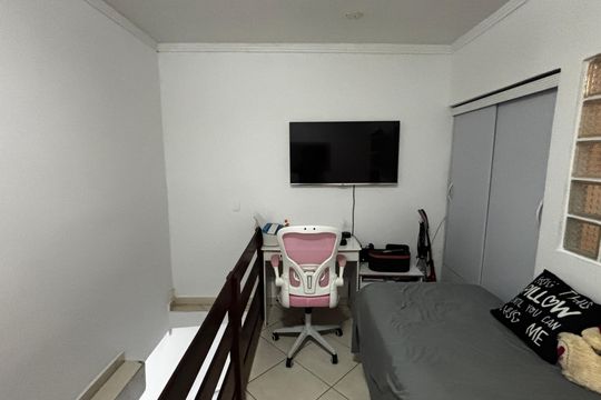 Escritório  de casa à venda com 2 quartos, 198m² em Parque Gerassi , Santo André
