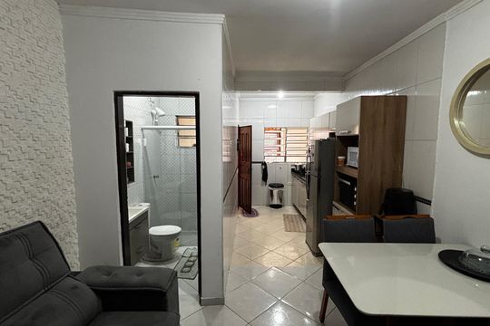 Cozinha - Sala de casa à venda com 2 quartos, 198m² em Parque Gerassi , Santo André