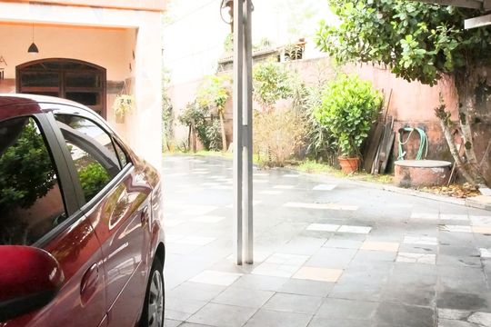 Garagem de casa para alugar com 1 quarto, 80m² em Jardim Santa Helena, São Paulo