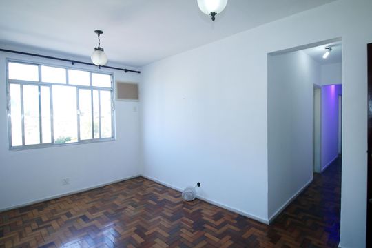 Sala de apartamento à venda com 3 quartos, 78m² em Olaria, Rio de Janeiro