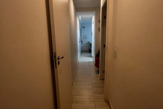 Corredor de apartamento à venda com 2 quartos, 55m² em Jardim do Lago II, Campinas