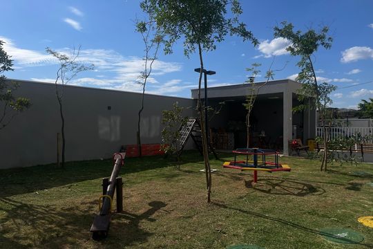Área Comum - Playground    de apartamento para alugar com 1 quarto, 18m² em Vila Granada, São Paulo
