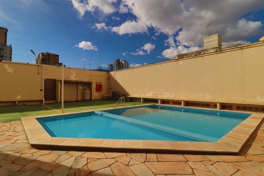 Área comum - Piscina de apartamento para alugar com 3 quartos, 115m² em Centro, Uberlândia