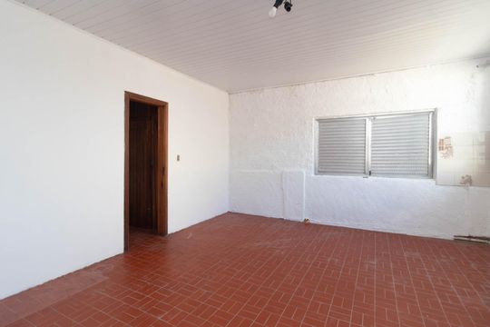 Churrasqueira de casa à venda com 2 quartos, 90m² em Teresópolis, Porto Alegre