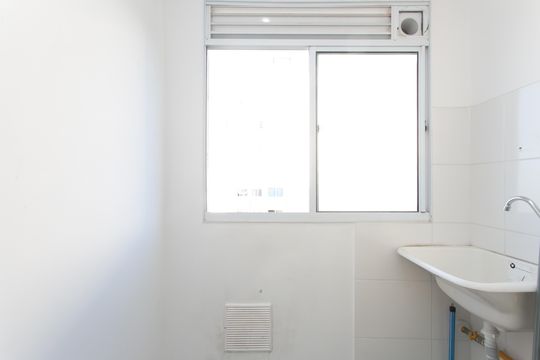 Área de Serviço  de apartamento para alugar com 2 quartos, 45m² em Jardim Marpu, São Paulo