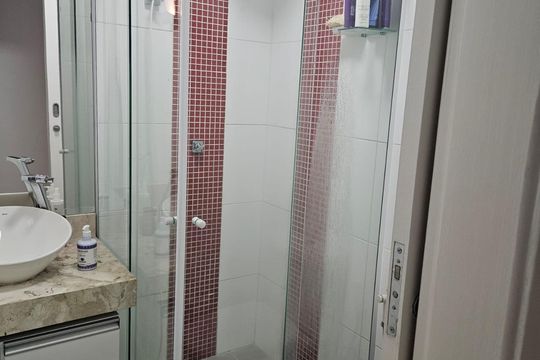 Banheiro de apartamento à venda com 3 quartos, 71m² em Jardim Flamboyant, Campinas