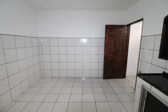 Cozinha de casa para alugar com 2 quartos, 100m² em Lot. Res. Vista Linda, São José dos Campos