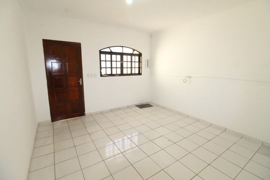 Sala de casa para alugar com 2 quartos, 100m² em Lot. Res. Vista Linda, São José dos Campos