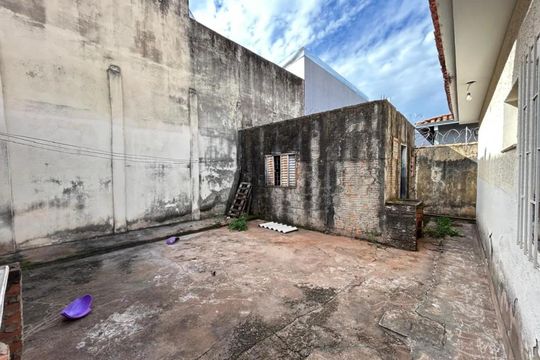 Área de serviço de casa para alugar com 3 quartos, 180m² em Jardim Patricia, Uberlândia