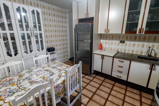 Cozinha - Armários de casa para alugar com 2 quartos, 199m² em Jardim Samara, São Paulo