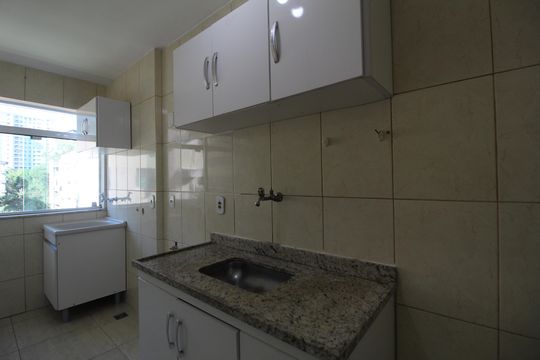Cozinha de apartamento à venda com 2 quartos, 52m² em Jacarepaguá, Rio de Janeiro