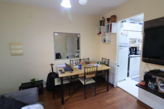 Sala de apartamento para alugar com 2 quartos, 47m² em Ayrosa, Osasco