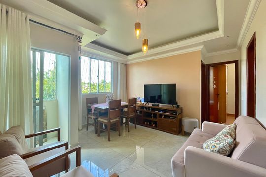 Apartamento à venda com 2 quartos, 75m² em Santa Tereza, Belo Horizonte