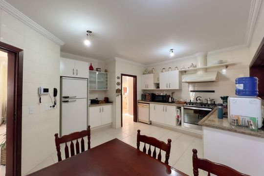Cozinha de casa à venda com 4 quartos, 484m² em Jardim Novo Horizonte, Valinhos