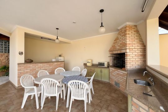 Casa à venda com 4 quartos, 484m² em Jardim Novo Horizonte, Valinhos