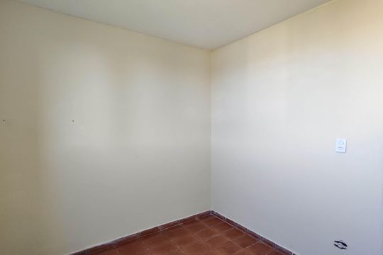 Quarto 2 de apartamento para alugar com 2 quartos, 45m² em Parque Dourado, Ferraz de Vasconcelos