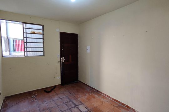 Sala de apartamento para alugar com 2 quartos, 45m² em Parque Dourado, Ferraz de Vasconcelos