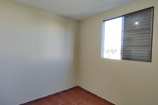 Quarto 2 de apartamento para alugar com 2 quartos, 45m² em Parque Dourado, Ferraz de Vasconcelos