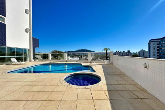 Área comum - Piscina de apartamento para alugar com 1 quarto, 70m² em Itacorubi, Florianópolis