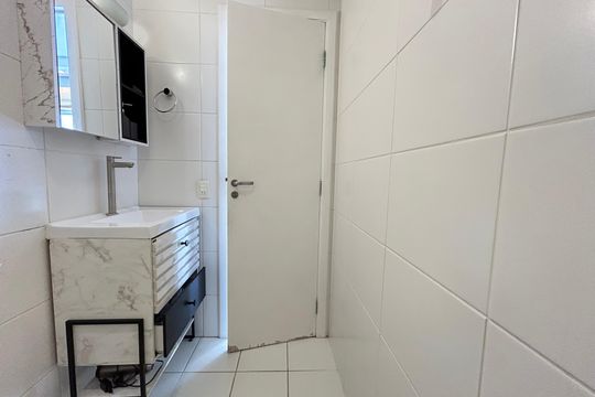 Banheiro de apartamento para alugar com 1 quarto, 70m² em Itacorubi, Florianópolis