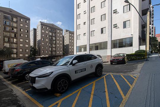 garagem_3 de apartamento para alugar com 2 quartos, 67m² em Jardim Celeste, São Paulo
