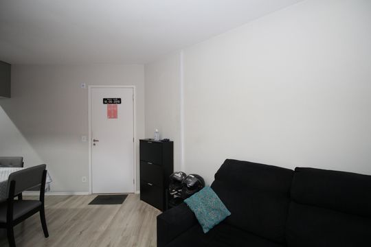 Sala de apartamento à venda com 2 quartos, 52m² em Jardim Monte Alegre, Taboão da Serra