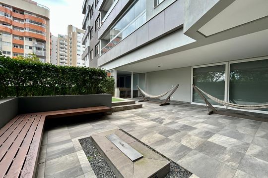 Área comum de kitnet/studio para alugar com 1 quarto, 47m² em Centro, Florianópolis