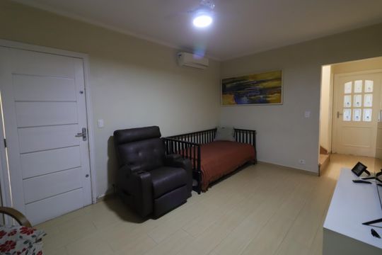 Sala de casa à venda com 4 quartos, 183m² em Jaguaribe, Osasco