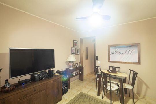 Sala de apartamento à venda com 2 quartos, 50m² em Campo Grande, Rio de Janeiro