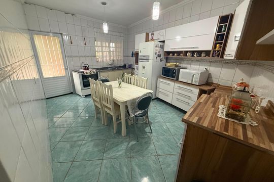 Cozinha de casa para alugar com 3 quartos, 249m² em Jardim Molinari, Jundiaí