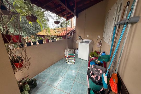 Área de serviço de casa para alugar com 3 quartos, 249m² em Jardim Molinari, Jundiaí