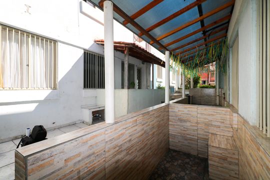Entrada de casa para alugar com 2 quartos, 76m² em Jardim Sao Savelio, Diadema