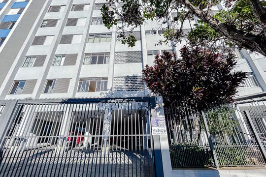 Fachada com Plaquinha de apartamento à venda com 2 quartos, 72m² em Tatuapé, São Paulo