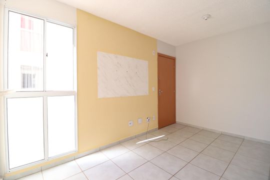 Sala de apartamento para alugar com 2 quartos, 44m² em Grand Ville, Uberlândia